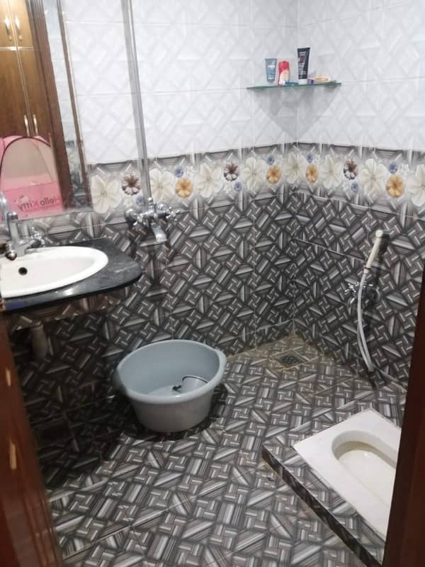 5 marla 3 Unit house for Sale in Johar town near shokat khanum hospital 22