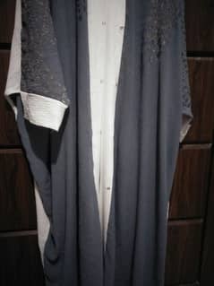 beautiful and stylish saudian abaya urgent sale 0