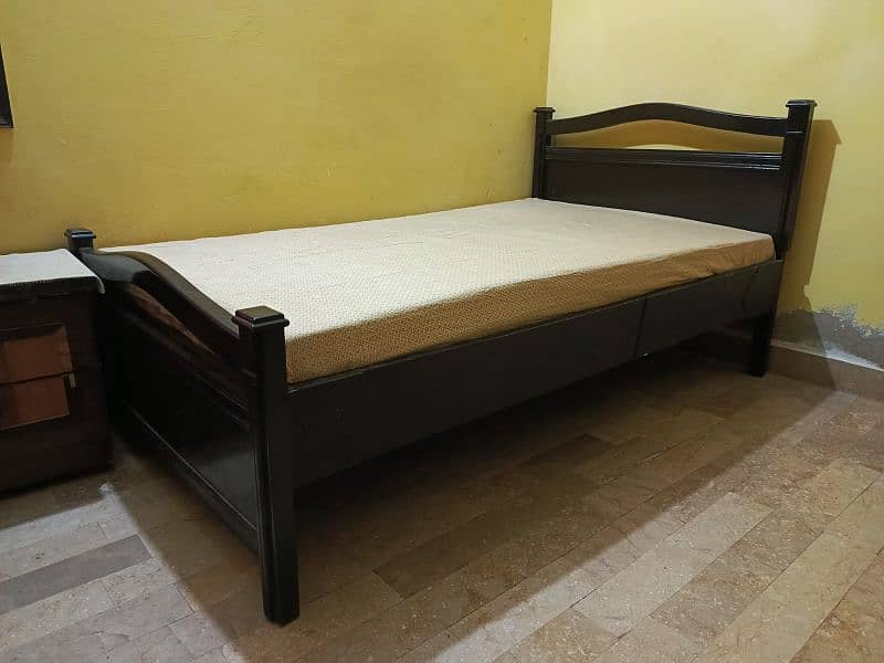 SINGLE BED 0