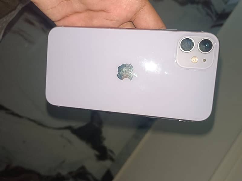 IPHONE 11 NON PTA FACTORT UNLOCK 4