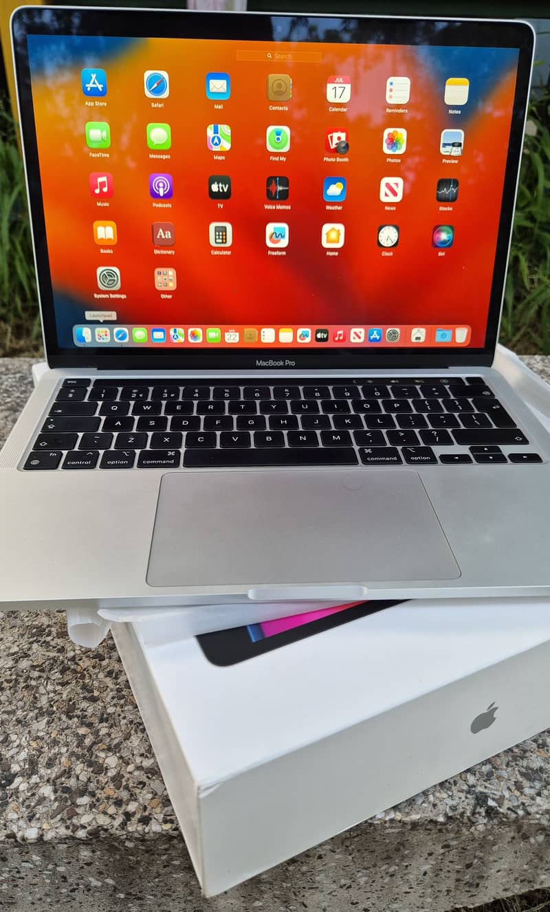 macbook pro m2 -256GB, Brand new condition 5