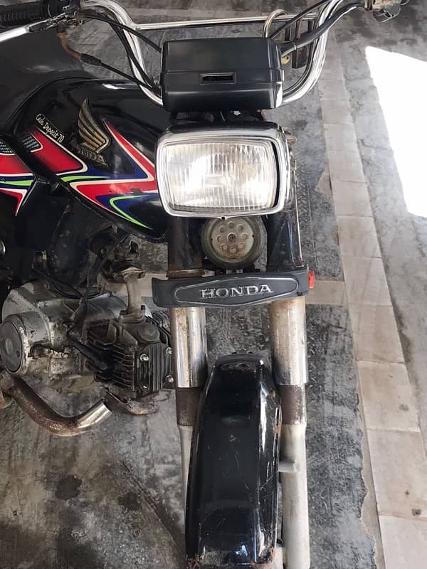 honda cd 70 mode 2017 october . black karachi registered . 1