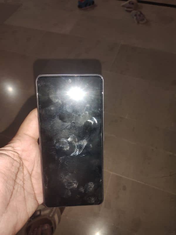 I want to sell my vivo v27e 8/256 1