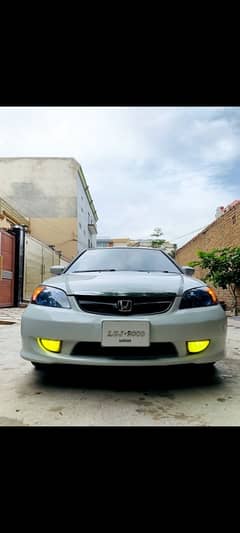 Honda Civic Oriel 2004