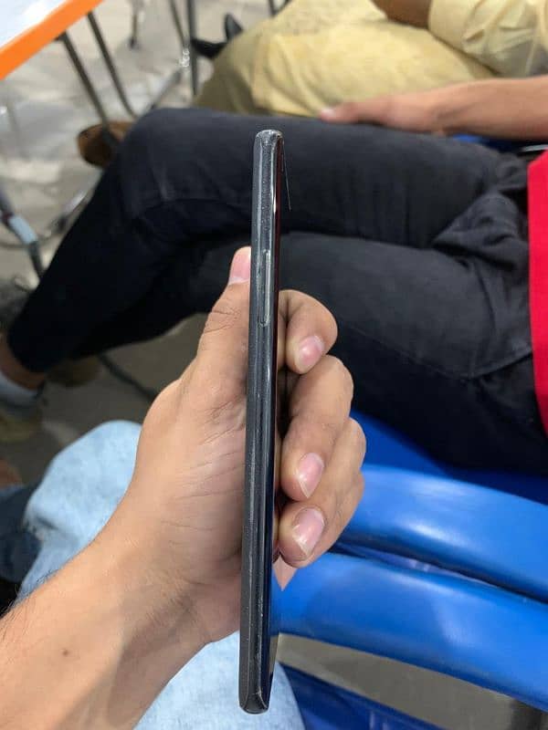 one plus 8 dual sim 10/10 condition 3