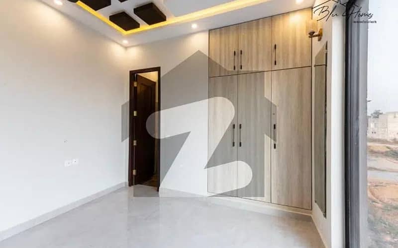 5 Marla Luxury House Available For RENT In DHA 9 Town Lahore 10