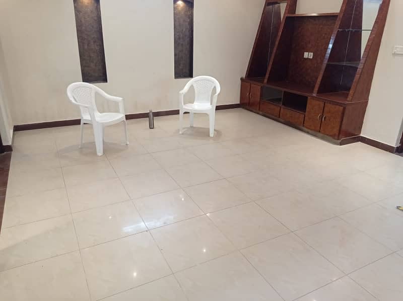 10 marla Full hous for rent wapda Town ph1 block f2 6