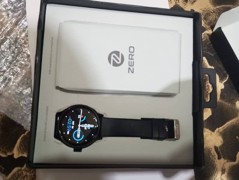 Zero Luna Smartwatch (1week used) 1