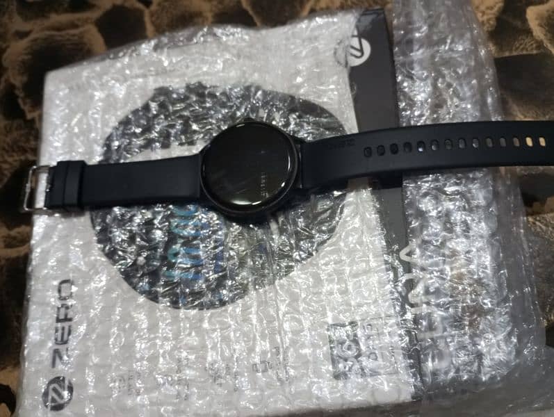 Zero Luna Smartwatch (1week used) 3