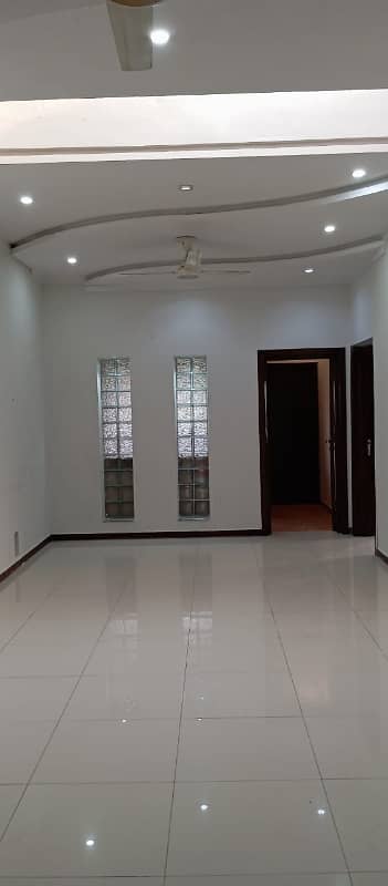 need and clean the two bedroom upper portion for rent demand 75000 at Prime location 9