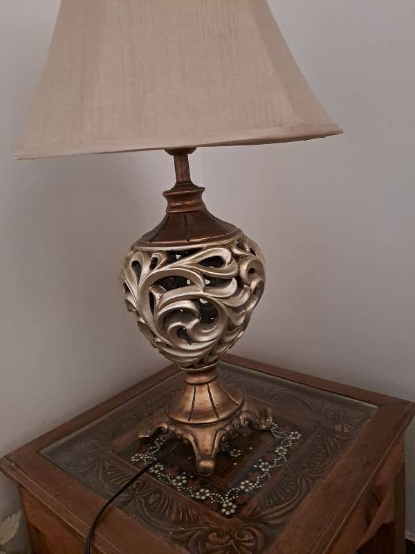 table lamps in good condition 3