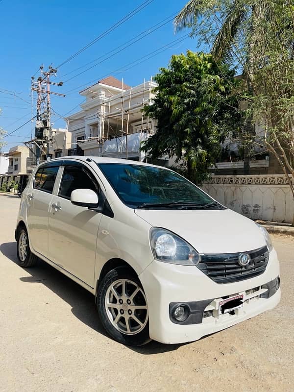 Daihatsu Mira 2015 1