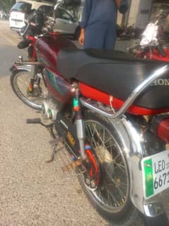 Honda CD 70 (2017) Red 0