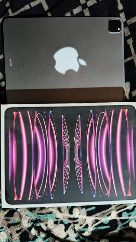 IPAD M2 PRO 11 INCHES 256 gb 4