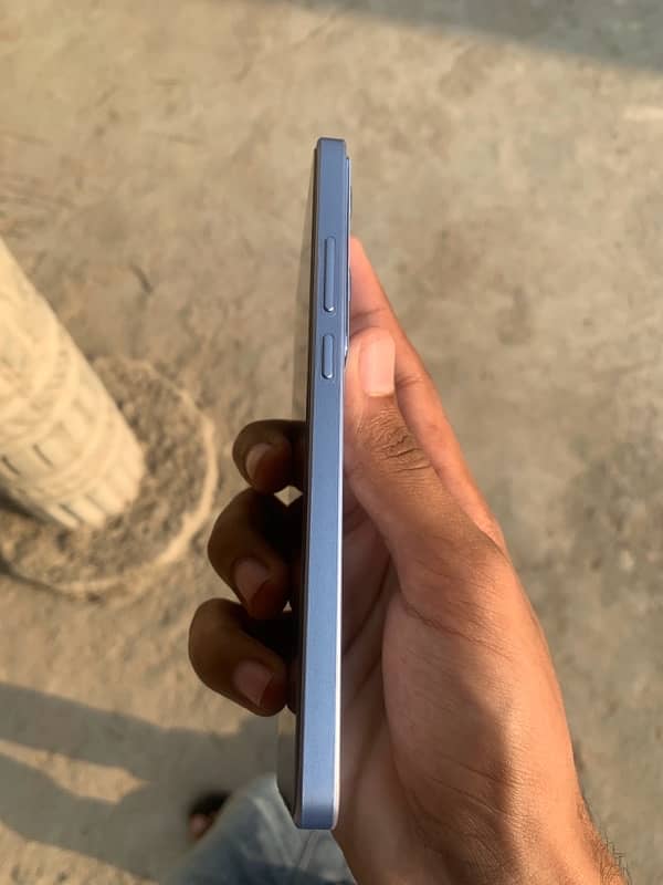 Oppo Reno 11F 8/256 10/10 All ok Daba charger Sath Looks like new 3