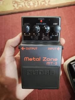 Boss Metal Zone MT-2 with box like new distortion guitar effect pedal