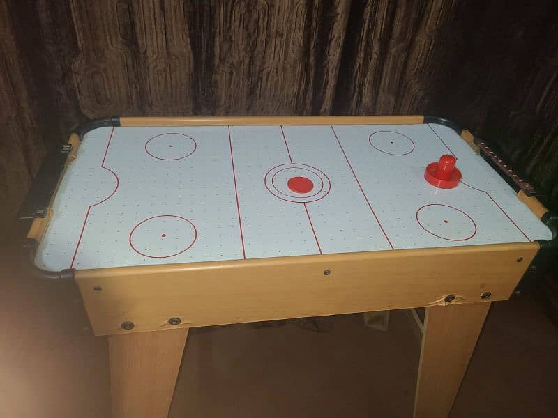 Air Hockey table 5