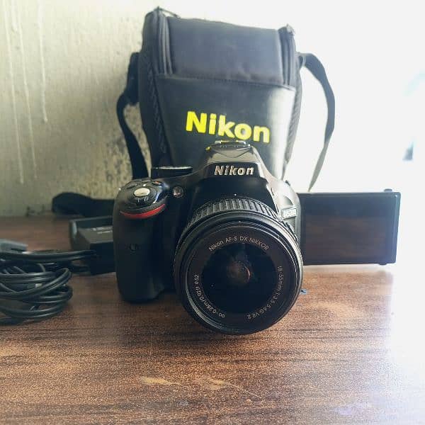 Nikon DSLR CAMERA D5200 | 18'55 mm lens | Battery, Charger, SD Card 4