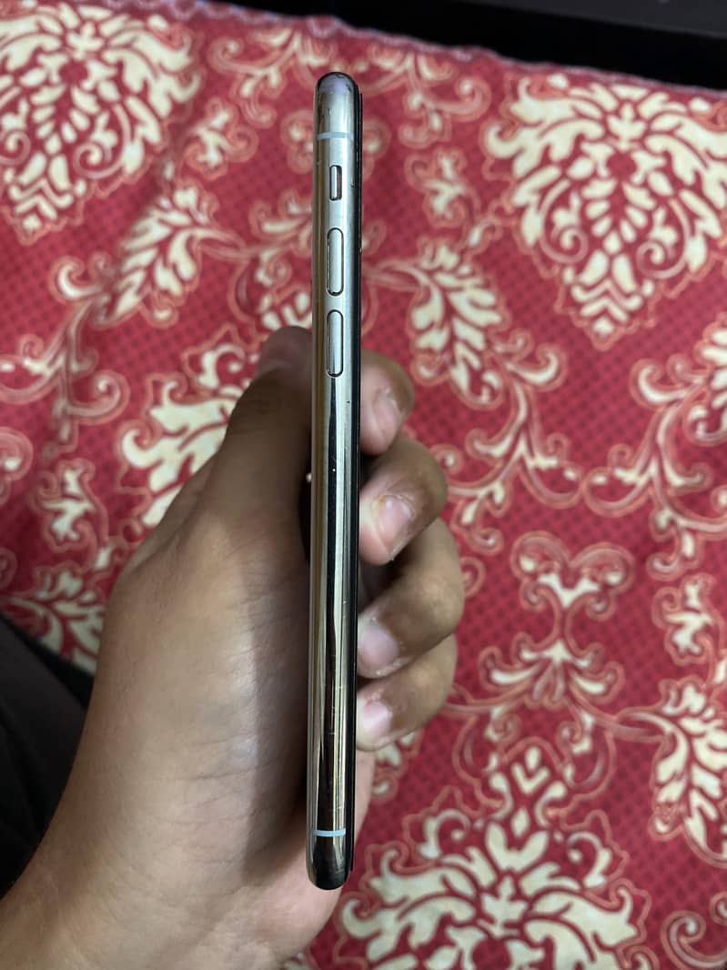 iPhone XS 64GB Non-PTA 2