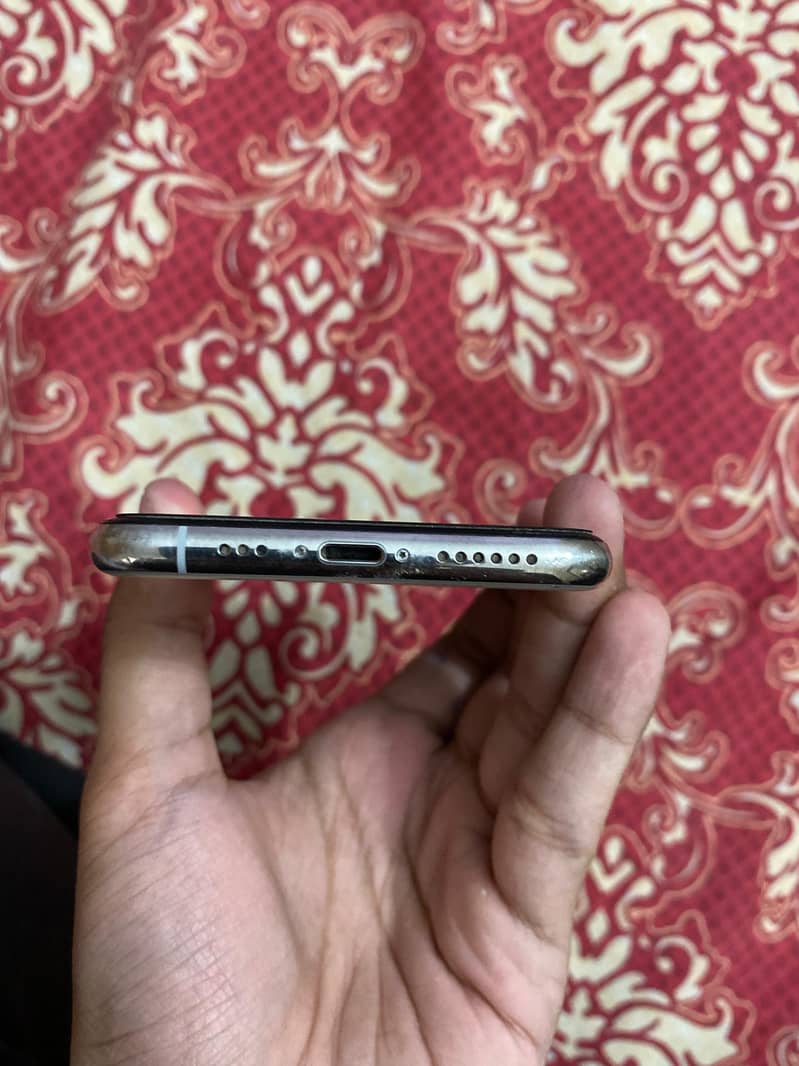 iPhone XS 64GB Non-PTA 3