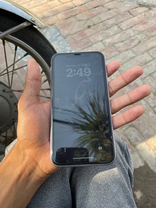 iPhone 11 128gb Factory Unlocked 3