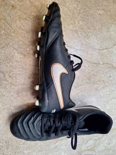 Nike Tiempo Rio iii Black Gold Football Shoes