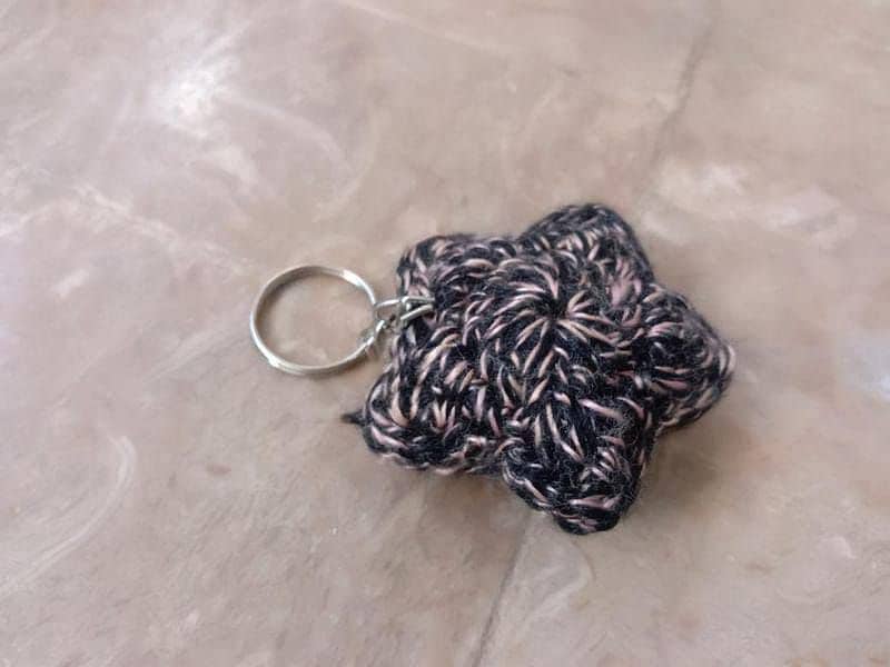 hand made knitted key chains 11