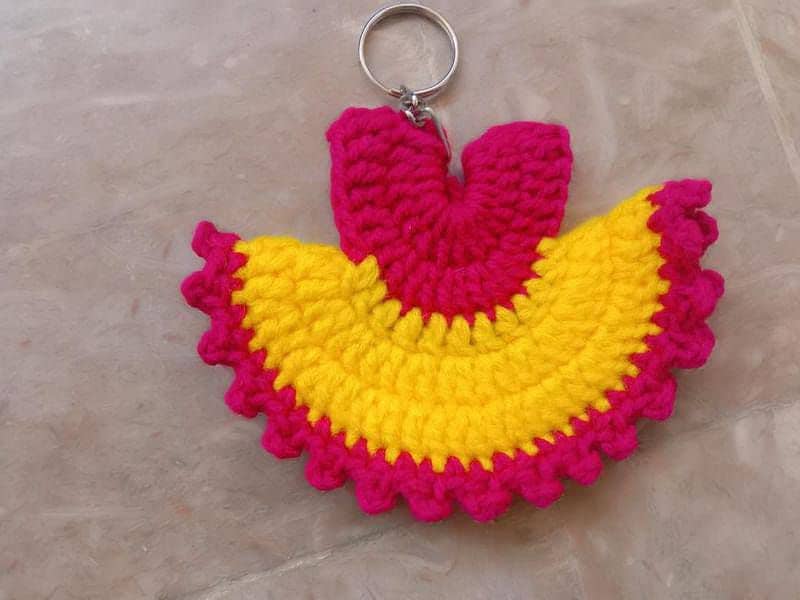 hand made knitted key chains 17