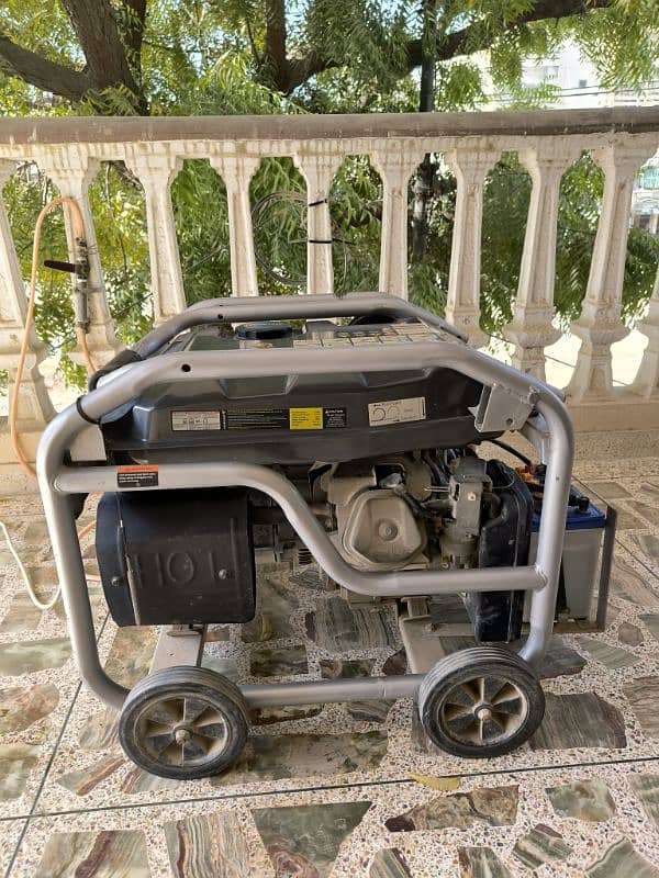 Hyundai Gasoline Generator 6.5 KW (HGS 7250) 3