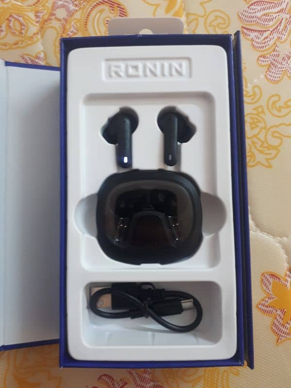 RONIN R-540 Bluetooth 1