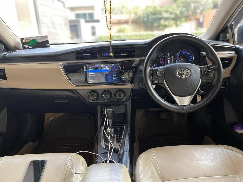 Toyota Altis Grande 2016 Cruise Tronic 11