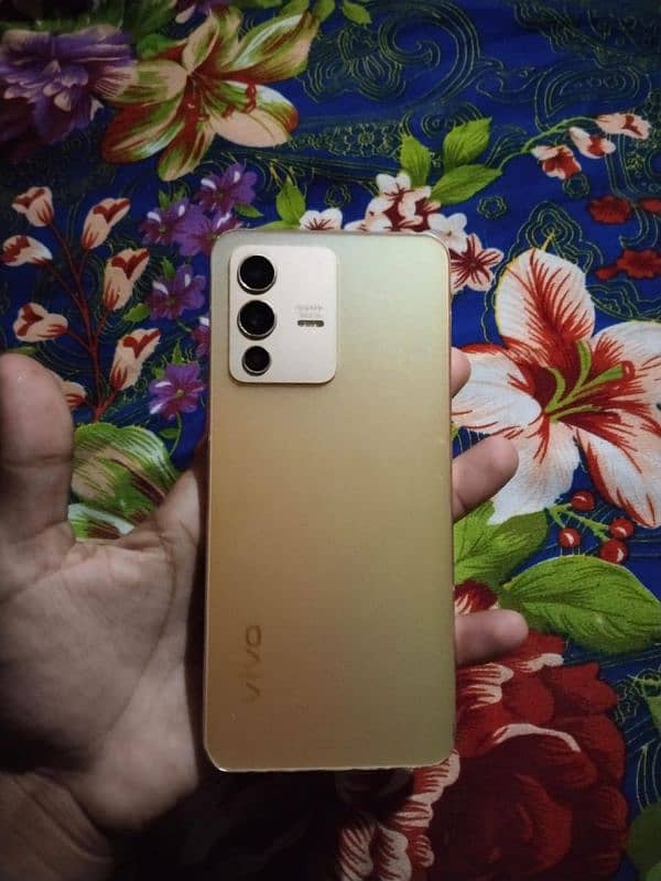 vivo v23 5G 12+8 256gb all ok no open no raper only call 03259762538 0