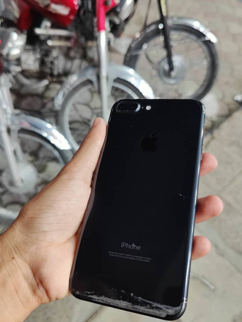 Iphone 7Plus Contact through WhatsApp 9