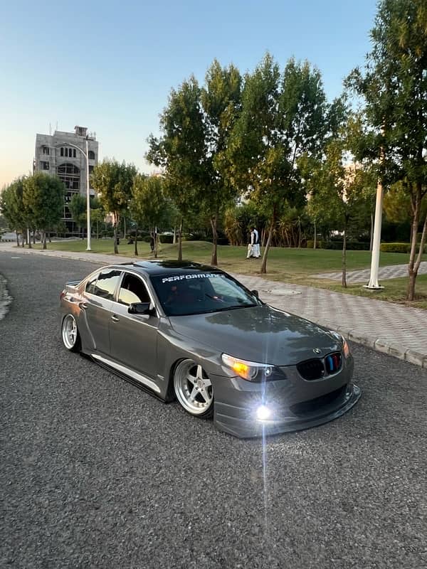 BMW 5 Series 2003 8