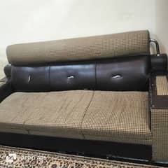 5 seater sofa with table