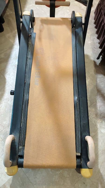 Gold Star Treadmill machine 4