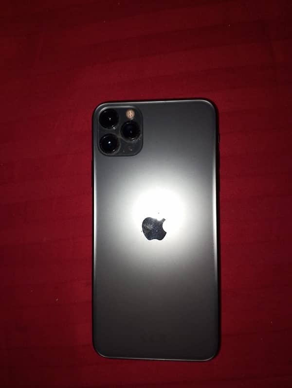 iPhone 11 Pro-max and original AirPod kit 1