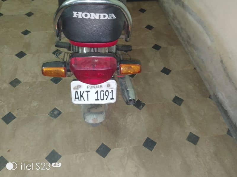 Honda CD 70 2022 1