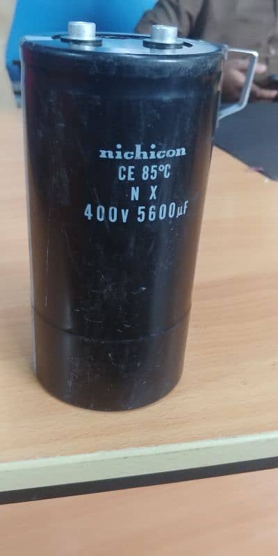 Capacitor Nichicon 4