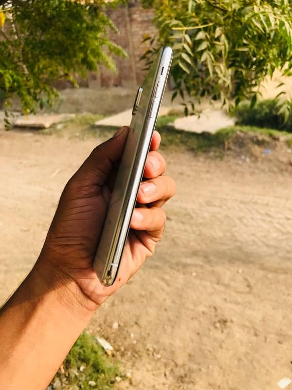 iPhone xs max 1