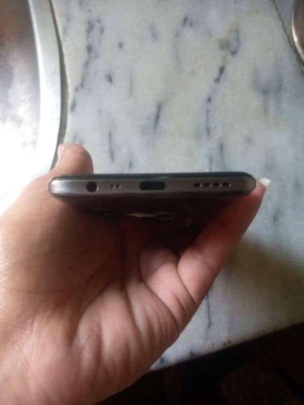 Realme 8 with box only 10/8.5 condition price dead final. 1