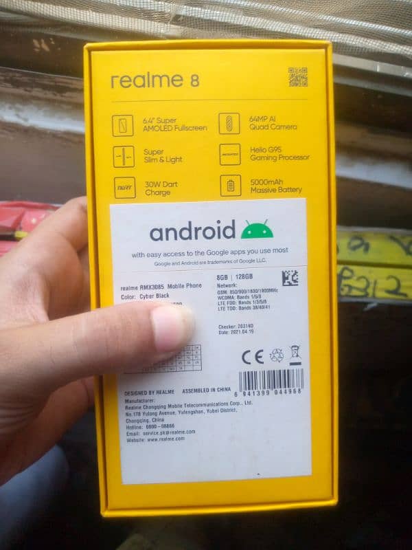 Realme 8 with box only 10/8.5 condition price dead final. 9