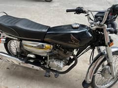 Honda 125 self start just drive 15500km