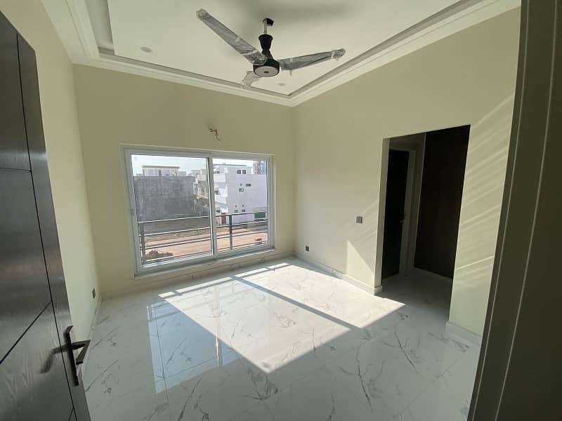 Peace Full Location Of Bahria Enclave Sector H 5 Marla Brand New House For Sale 2