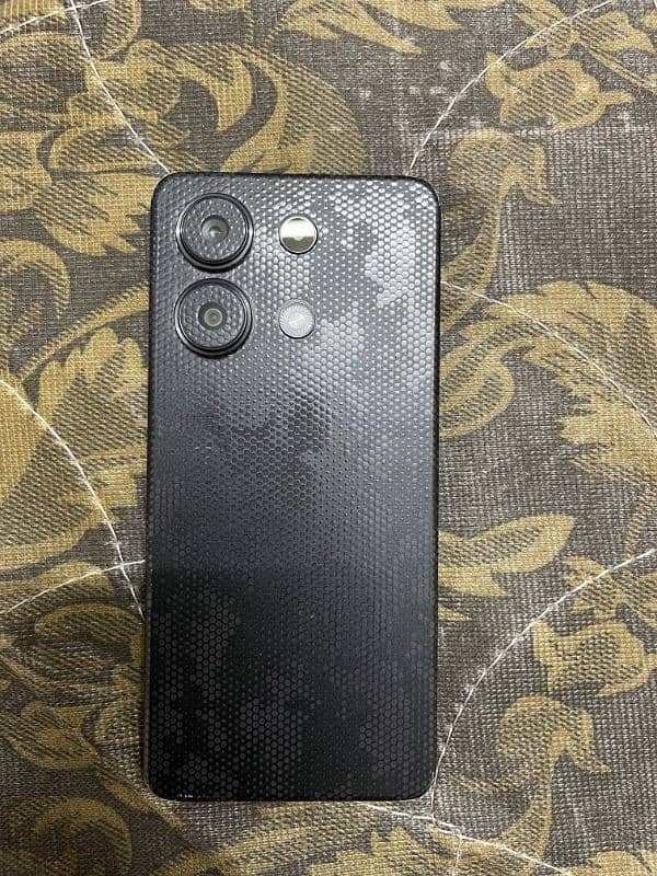 Redmi note 13 4G---- 8/256 in warranty 4 months used 1