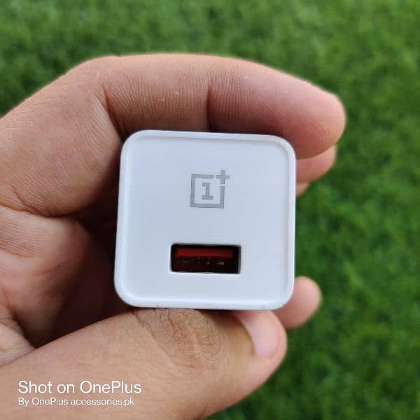 OnePlus box pulled and china both chargers 20w,30w,65w,80w,100w,160w 2