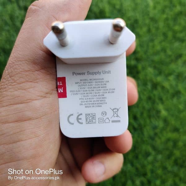 OnePlus box pulled and china both chargers 20w,30w,65w,80w,100w,160w 8