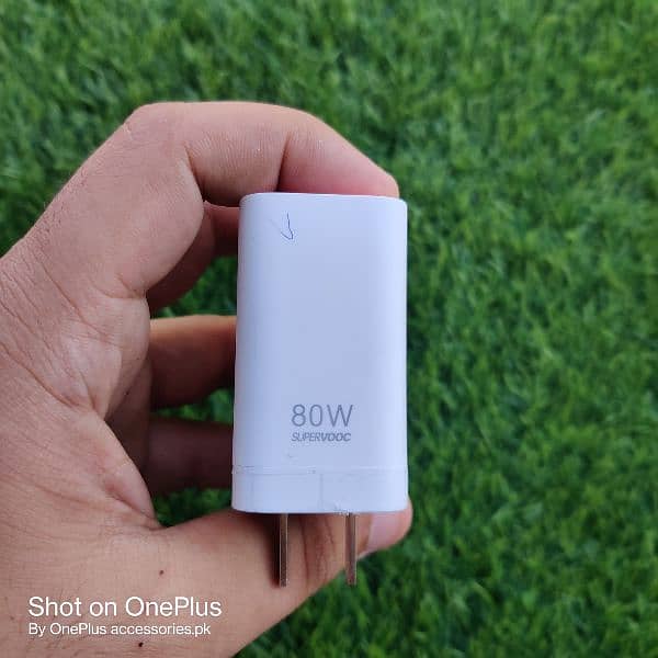 OnePlus box pulled and china both chargers 20w,30w,65w,80w,100w,160w 12