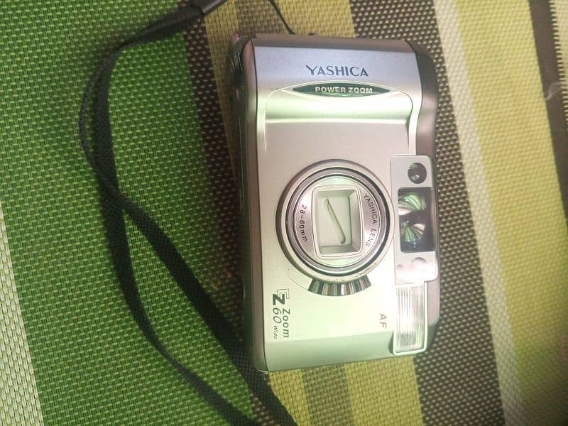 yashica zoom camera lens 0