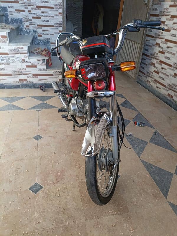 I am selling for bike honda CD 70 Bike register haan 4